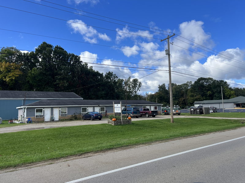 Deerview Motel (Deerview Apartments, M-50 Apartments) - October 8 2023 (newer photo)